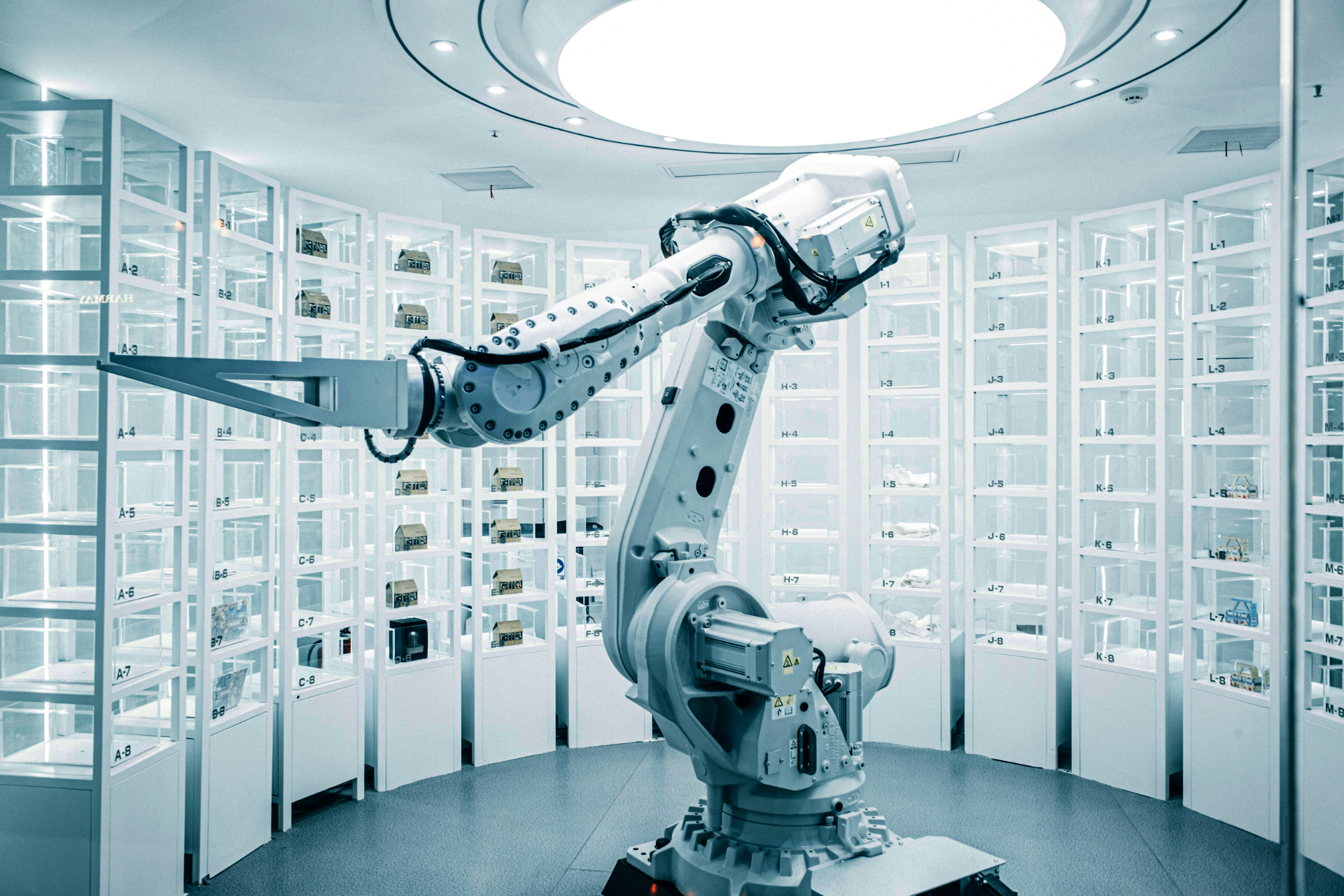 Industrieroboter – Leichte und stabile Blechbauteile für die Robotik von BBM